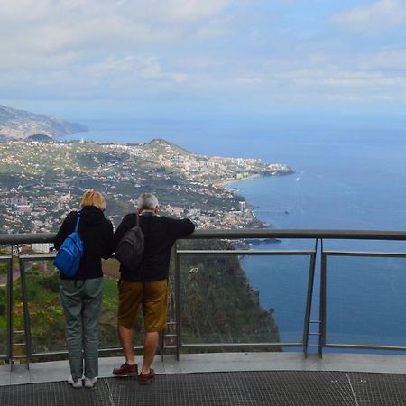 Charming Apartment In Funchal - Lazareto Luaran gambar