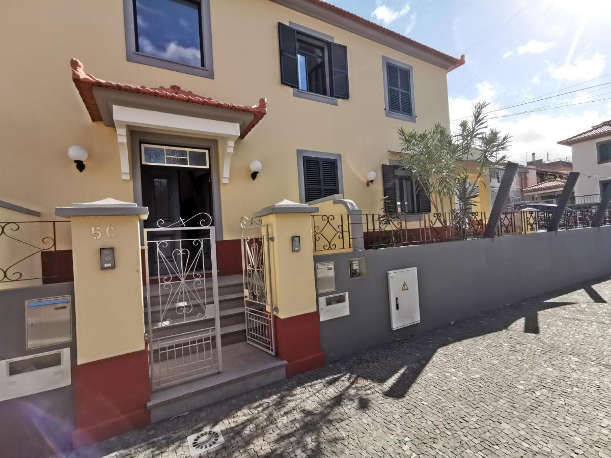 Charming Apartment In Funchal - Lazareto Luaran gambar