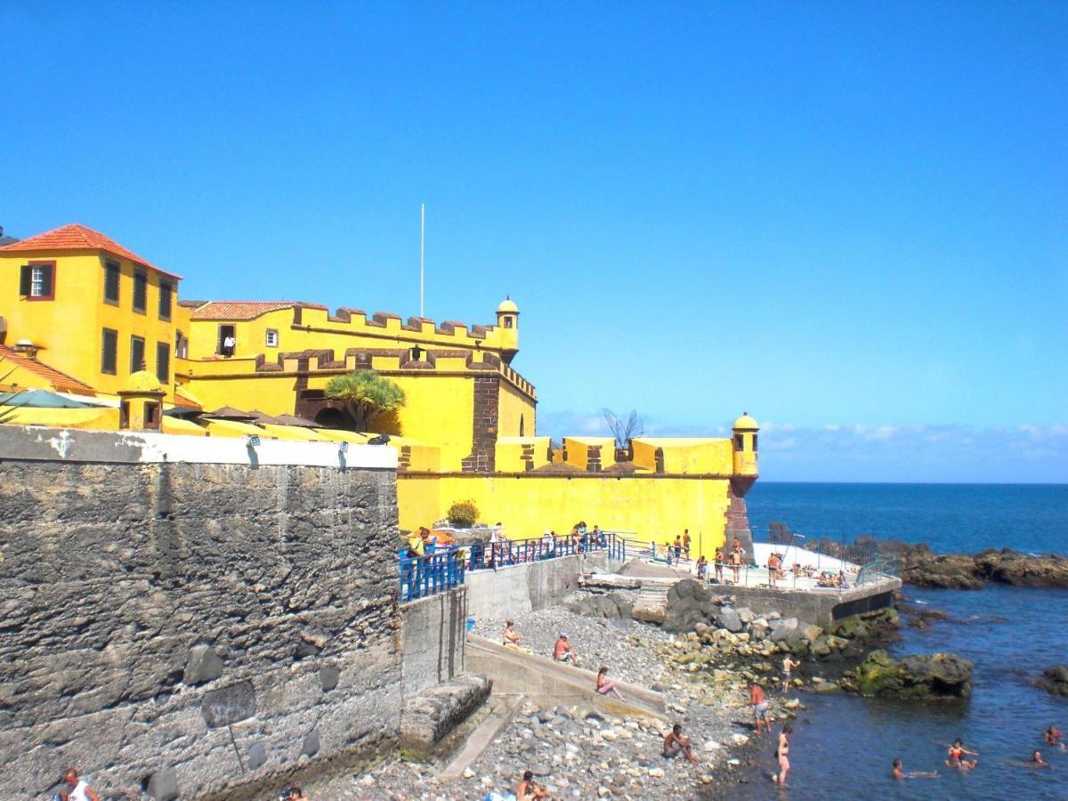 Charming Apartment In Funchal - Lazareto Luaran gambar